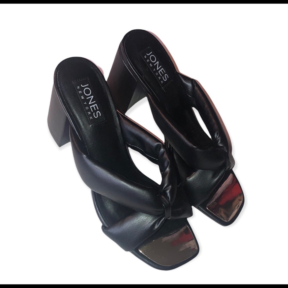 Gorgeous Puffy Crossed Block Heeled Slides